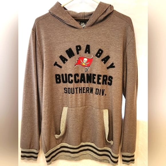 NFL TEAM TAMPA‎ BAY BUCCANEERS Southern Division Hoodie~Mens Medium - Picture 1 of 4